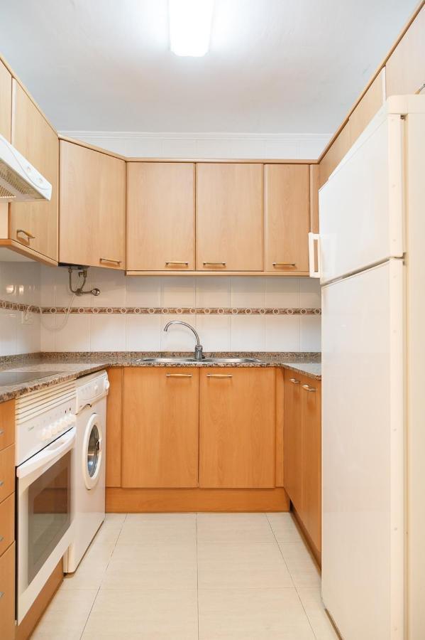 Uhc Village Park Apartments Салоу Екстер'єр фото